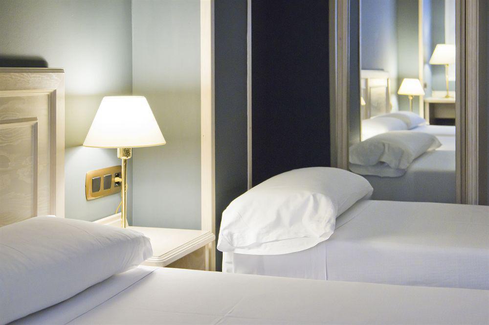 伊鲁尼贝尔酒店 - 艺术 巴塞罗那 客房 照片